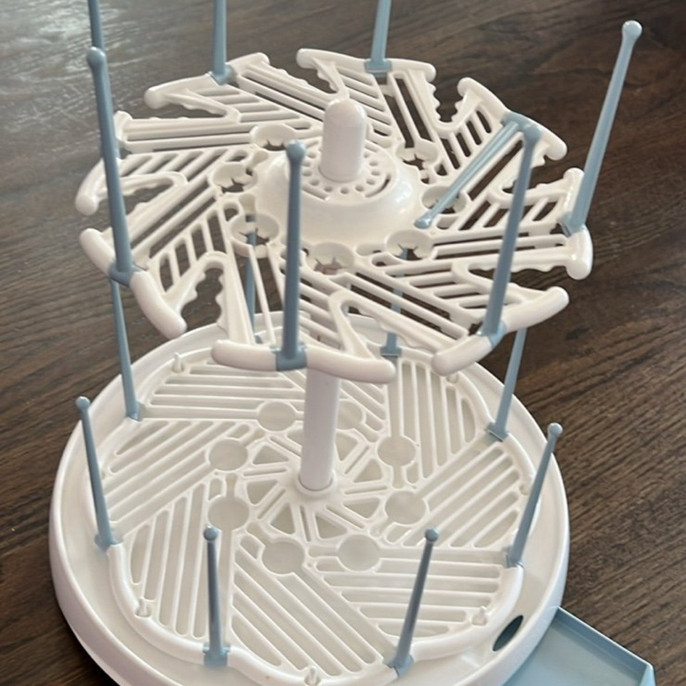 Munchkin High Capacity Bottle Drying Rack - Picture 2 of 2